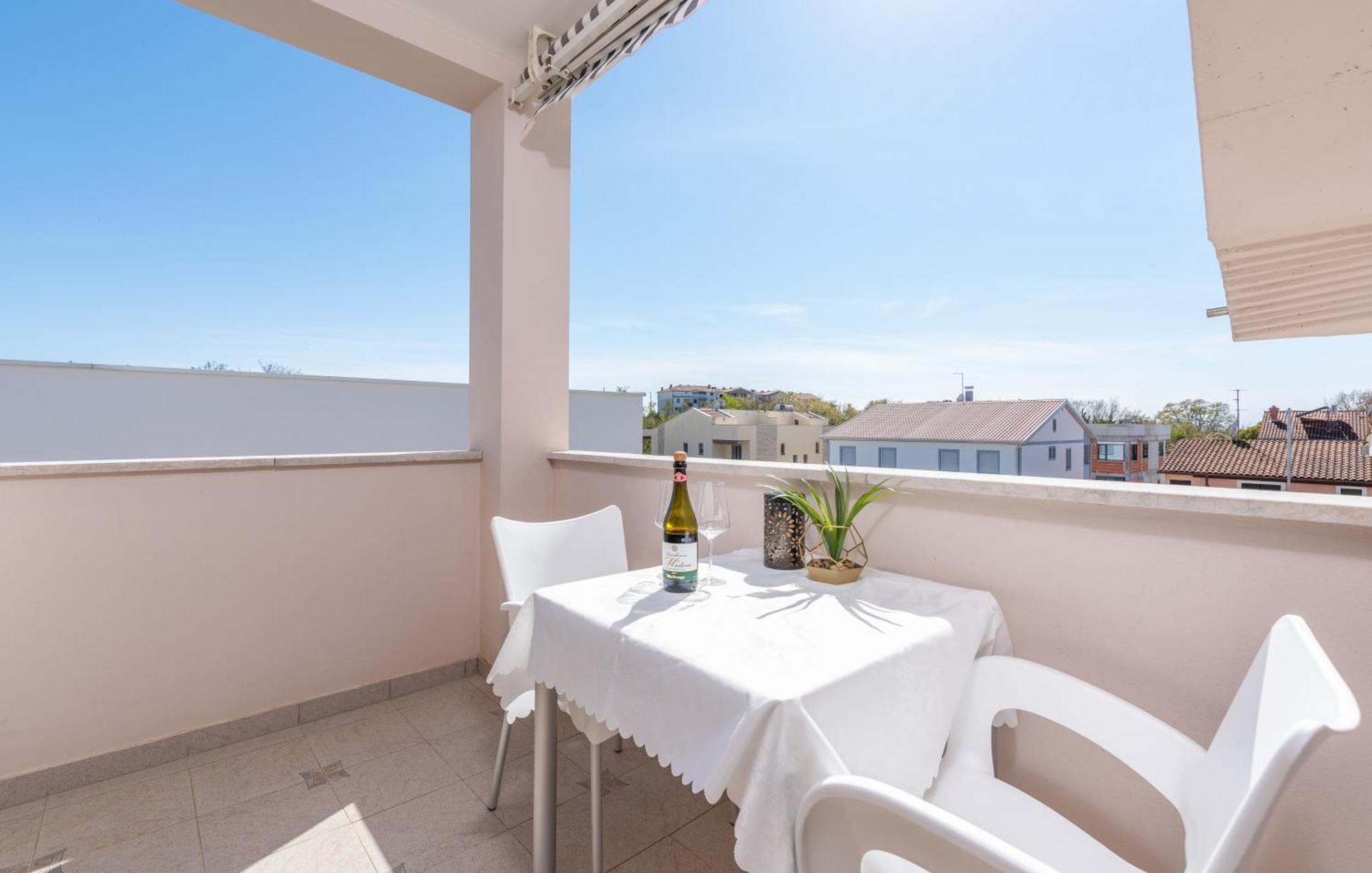 Apartments Viktor Poreč Zewnętrze zdjęcie
