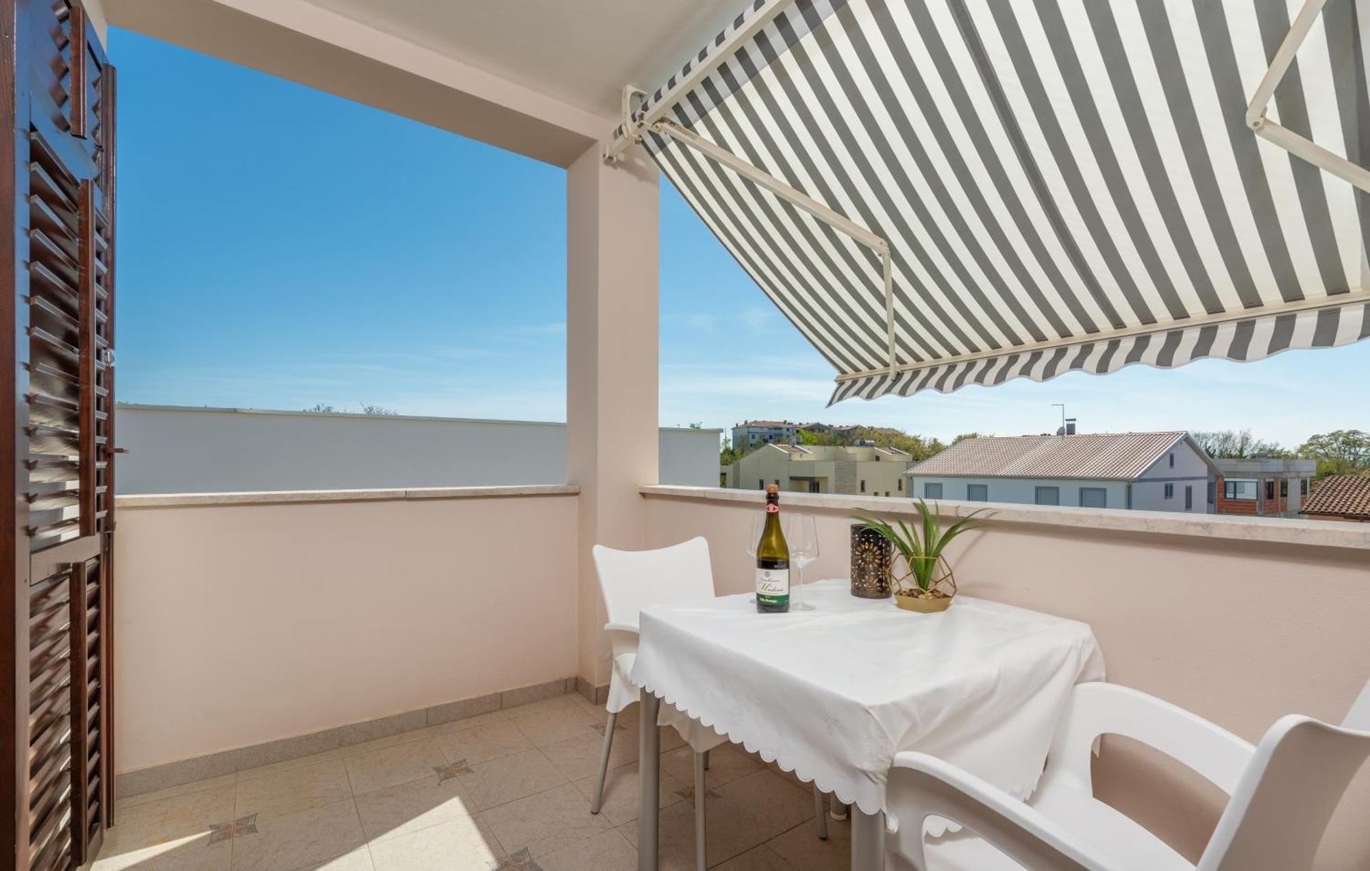 Apartments Viktor Poreč Zewnętrze zdjęcie